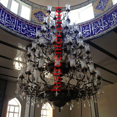 لوستر بزرگ مسجدی پروا