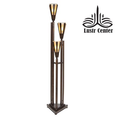 کنار سالنی چوبی کلاب دارکار