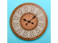 ساعت دیواری چوبی 12 گره حکاکی سفید