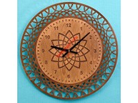 ساعت دیواری چوبی حصیری